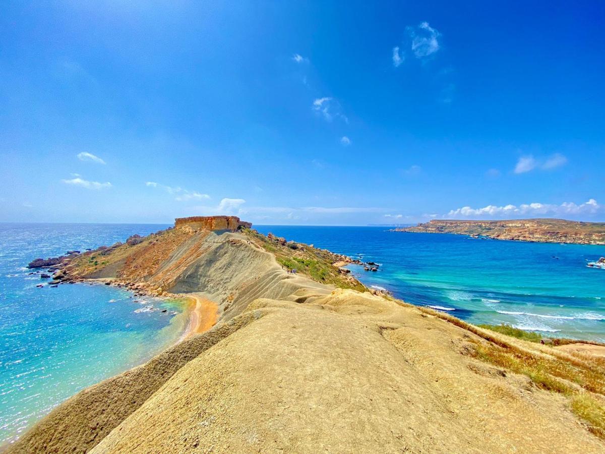 F2 - Lovely Two Bedrooms Flat Sea View, St Julians San Ġiljan Buitenkant foto